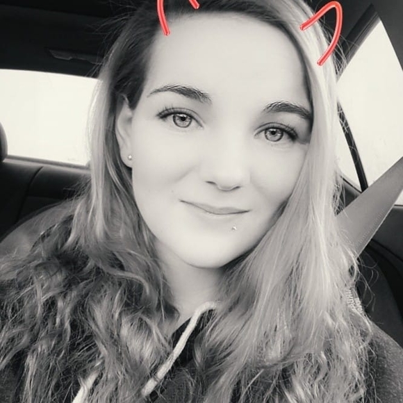 Meet your Posher, Kourtney - Picture 1 of 1